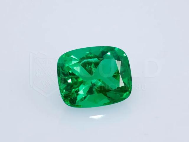 祖母绿照片,祖母绿一定要买木佐绿吗？