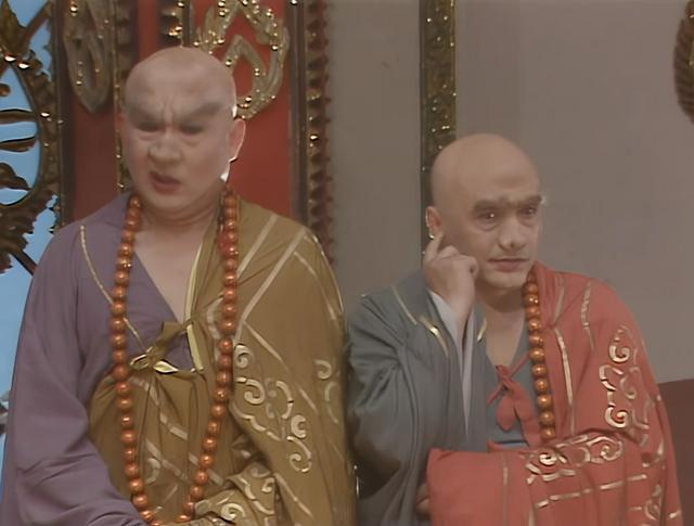请问小说《西游记》中,如来佛的大徒弟是谁?二徒弟都知道是唐僧?