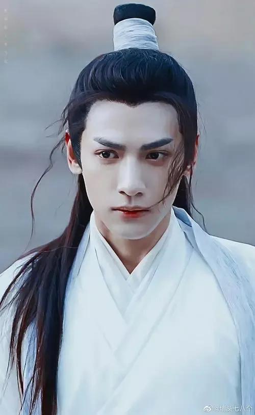 你认为在动漫、小说、影视作品中哪个角色称得上是“陌上人如玉，公子世无双”？插图