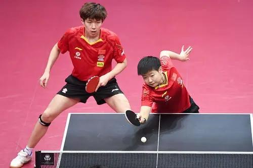 国乒刘诗雯老公是谁:12小时后，国乒刘诗雯仍是焦点，刘国梁顺应民意还是坚持到底？