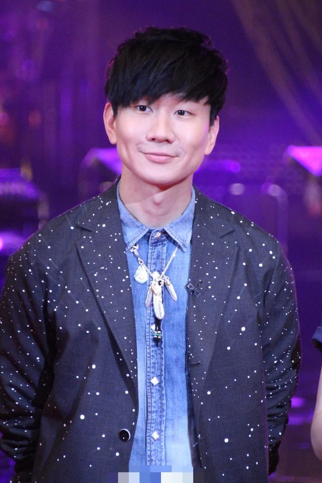 曹格离婚:娱乐圈哪些明星早已结婚了，会让你感觉很意外？