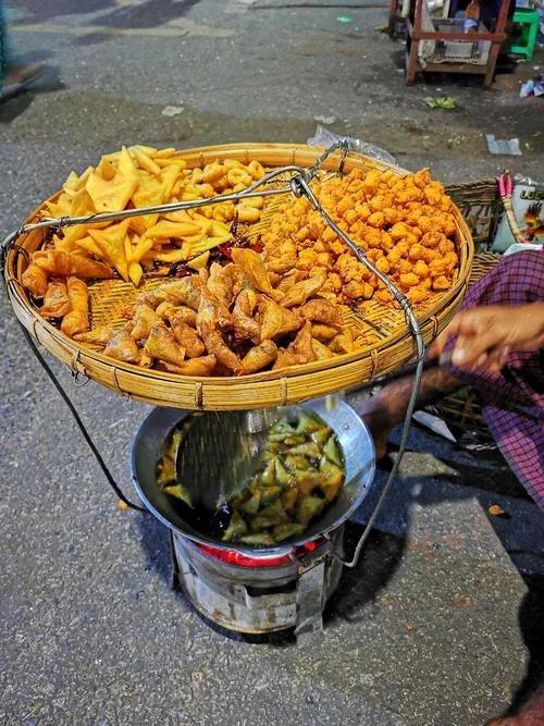 真实的缅甸打仗视频:缅甸这个国家为什么战乱不断？