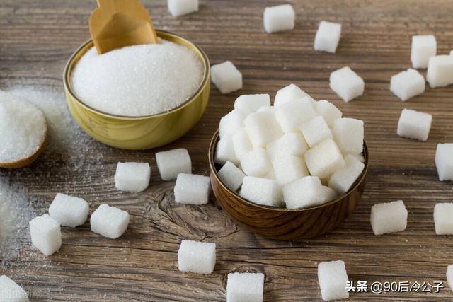 室内打仗视频:你们有因为疫情在家互相越看越不顺眼爆发战争的吗？