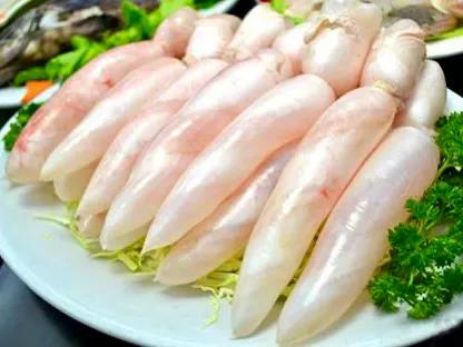 汤食等各种做法,从中医的角度说,鱼鳔是一种益肾的药材,吃鱼鳔的时候