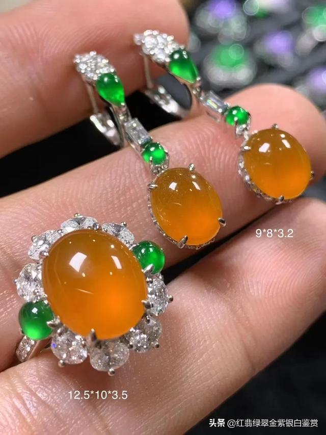 翡翠广告语最吸引人,翡翠飘花手镯为何会吸引那么多人的喜欢？