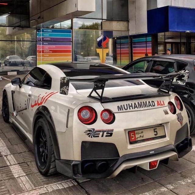 日產GTR