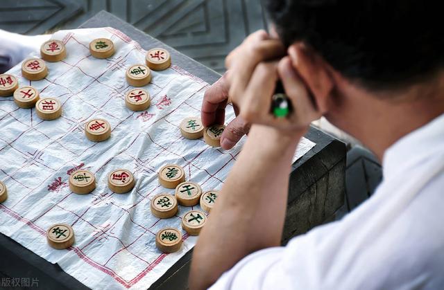 顶级象棋大师能走一步观十步吗？