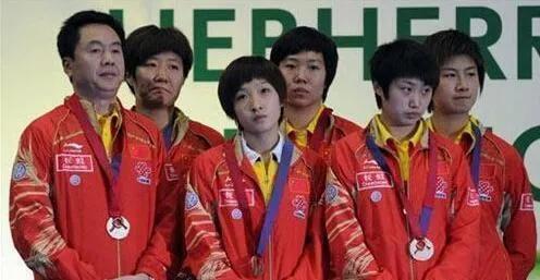 孔令辉复出有争议，开除郭跃+禁赛刘诗雯，如今顶替李隼合适吗？
