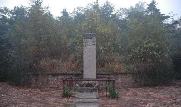 三国的名人中有多少的墓葬还在？插图5