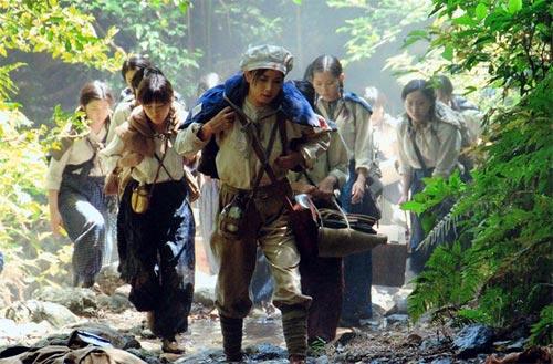 抗日女兵:抗日战争时期，日本女兵为什么只穿裙子不穿裤子？