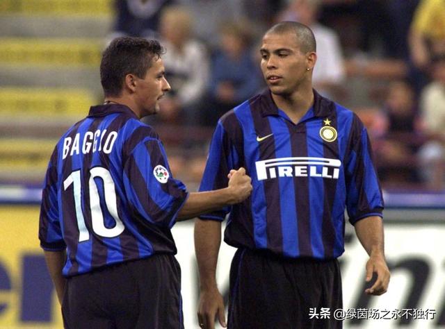 罗纳尔多为什么在巴萨只踢了一年就转回国米了呢？插图34