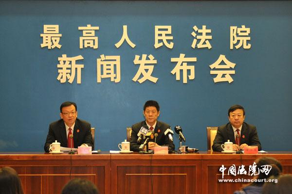 麻鹩子笼子图片:麻料鸟压口时需不需要盖笼子，是不是越黑越好？