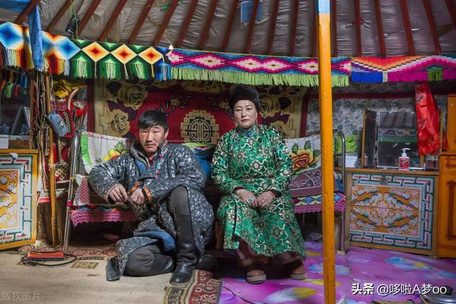 蒙古包的资料作文:住蒙古包时，遇到过最尴尬最害羞的事情是什么？