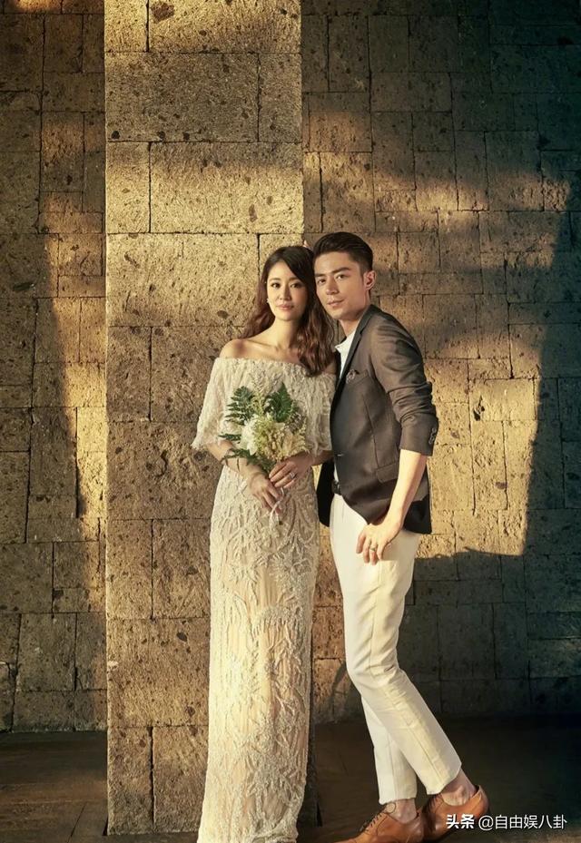 林心如的老公结婚照:娱乐圈中哪一对的结婚照是你最喜欢的呢。 ​​​​