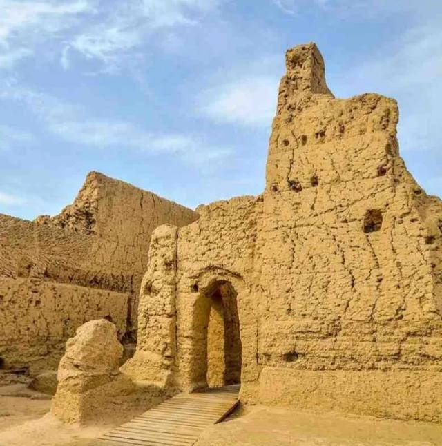 新疆地名与传说故事，楼兰古国曾经发生过哪些美丽的故事
