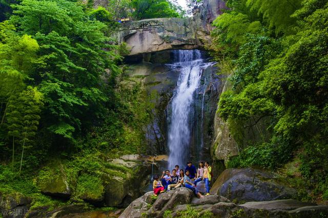 天台山在哪裡,浙江台州的天台山景區怎麼樣?