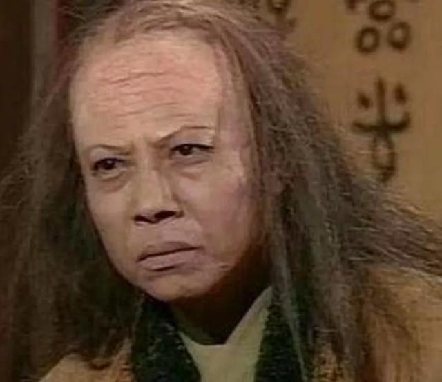 绝情谷谷主夫人裘千尺遭遇那么可怜,为什么大家不同情她反而恨她?