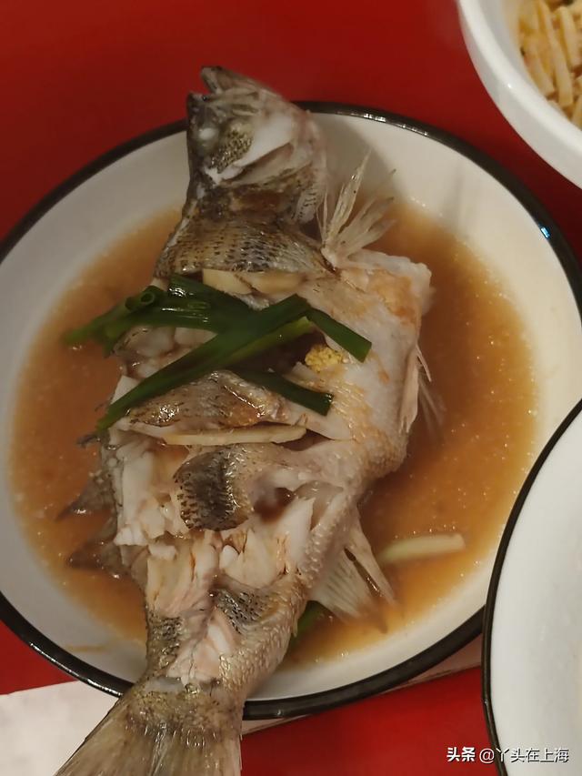 你会一边做饭一边刷头条吗？)
