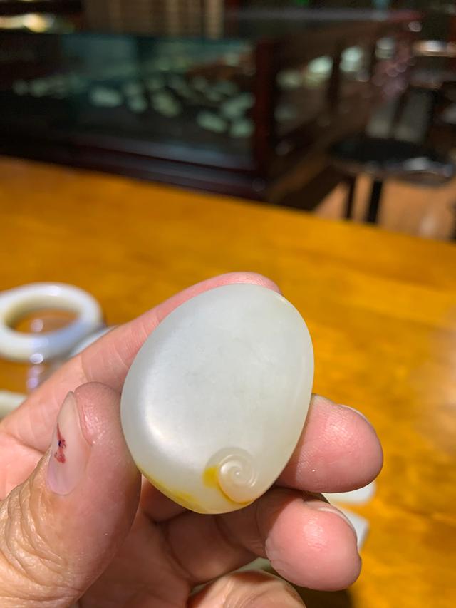 直播间的翡翠为啥便宜,翡翠直播间的套路你知道有哪些？