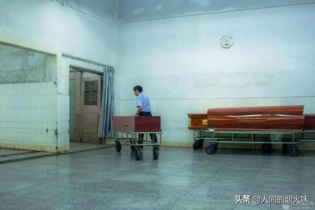 老人在家正常死亡 流程 老人在家中去世处置惩罚 流程