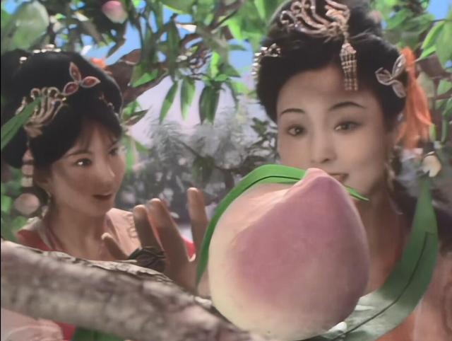 头条问答 - 《西游记》中,吃六千年蟠桃长生不老,吃九千年前蟠桃与天