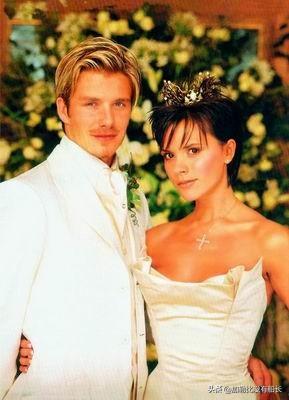 贝克汉姆和维多利亚当年是如何走在一起的？为什么很多球迷认为贝嫂毁了小贝的生涯？插图28