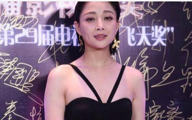 殷桃,那些进入她世界的男人都成了过客,她要追求的到底是什么？