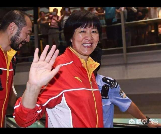 中国女排为何兵败东瀛，郎平为什么宣布卸任中国女排教练真的是因为奥运成绩不好吗