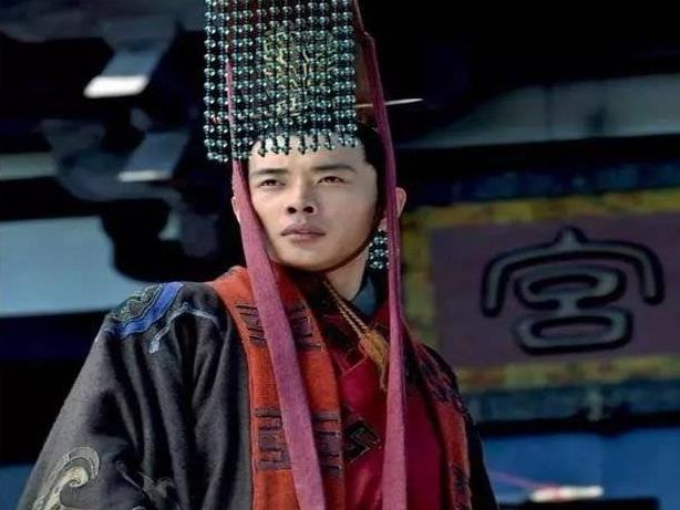 袁术和袁绍:比曹操实力更强的袁绍、袁术、刘表为何不“奉天子以令不臣”？