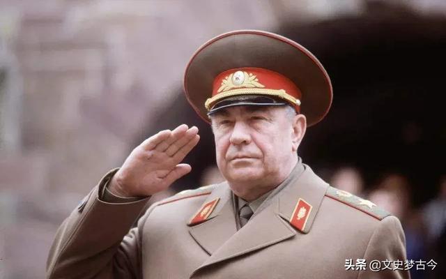 不同国家的军人在一起，军衔还论高低吗？插图10