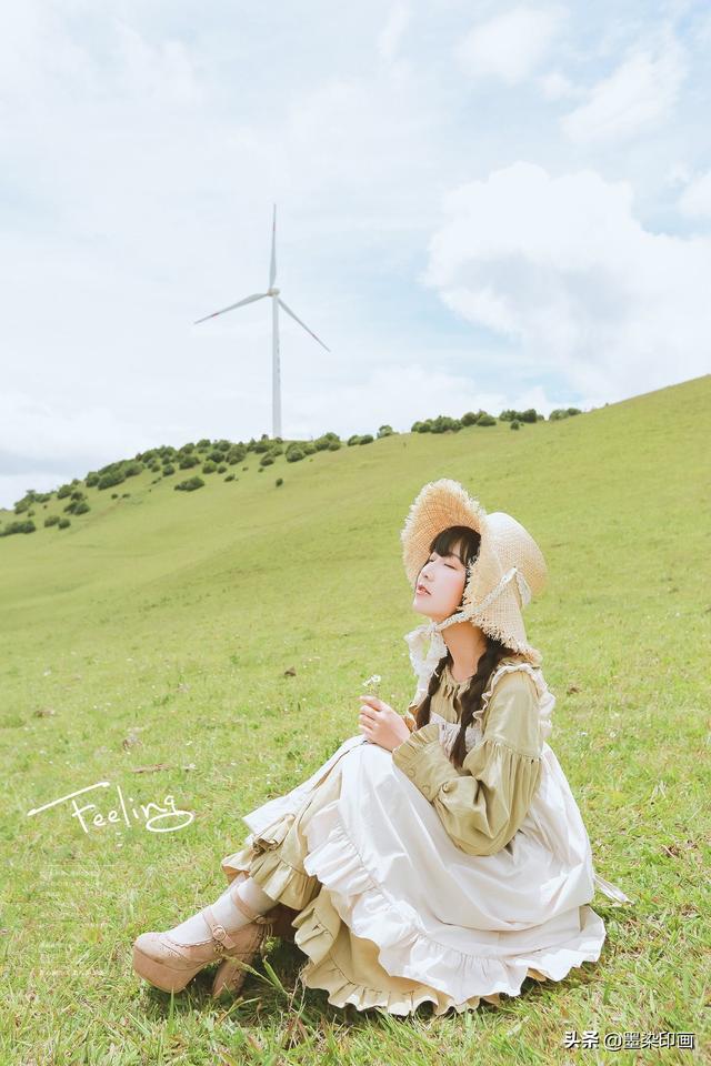 在草原拍照该如何摆pose?_由你拍