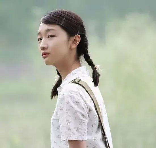 不能没有她演员表:周冬雨相貌平平，演技一般，为何会火？背后有何原因？