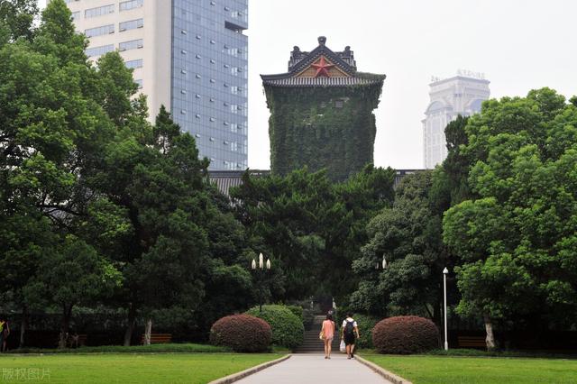 松子老師有話說實事求是地講,復旦大學和南京大學都是實力強勁的大學