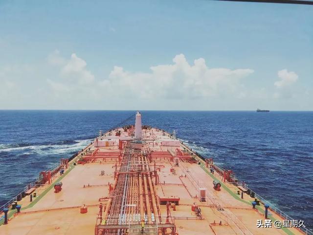 中国船长:你认为当好一个船长应具备什么条件？