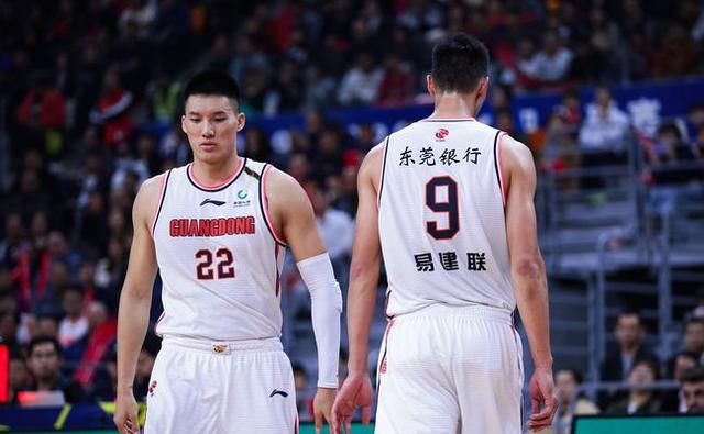 张宥浩:广东男篮的曾繁日为什么这个赛季突然进步明显？