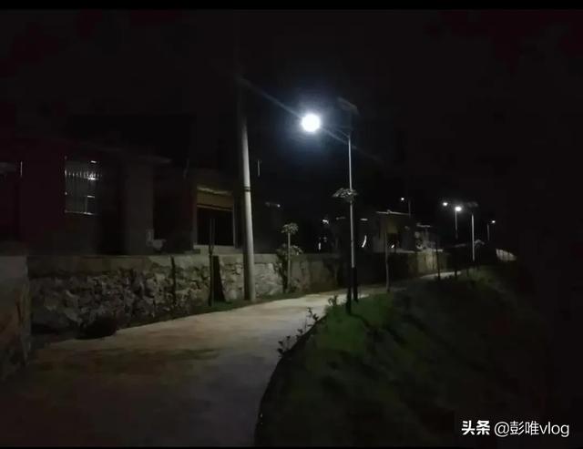 半夜跑外卖的灵异事件:为什么农村的老人说:半夜12点以后有人敲门，千万不要开？