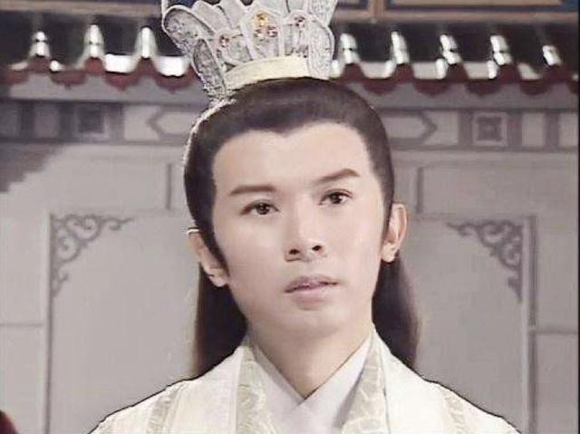 李娜为何出家:著名歌星李娜为什么会出家？