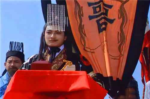 那即使是《三国演义》,也只描写了自汉灵帝中平元年(184)至晋武帝太康