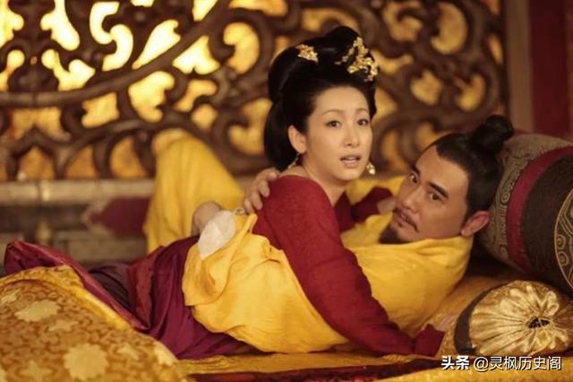 清朝皇帝是只和皇后过夜吗？为什么？