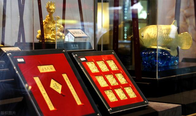 一人用10万元买黄金，另一人10万存银行，10年后哪个更值钱？插图28