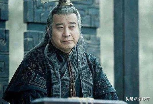赵高为什么要搞垮秦朝？对他有什么好处？