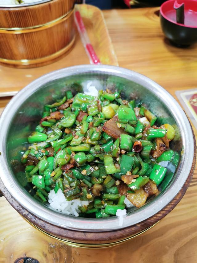 你吃过的小炒肉,哪里的最好吃？