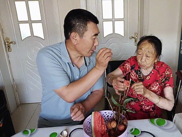 东北二人转的马玉琴和李玉成现在还在一起吗？现在她们过得怎么样？