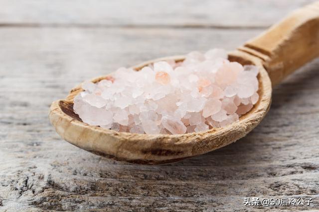 室内打仗视频:你们有因为疫情在家互相越看越不顺眼爆发战争的吗？