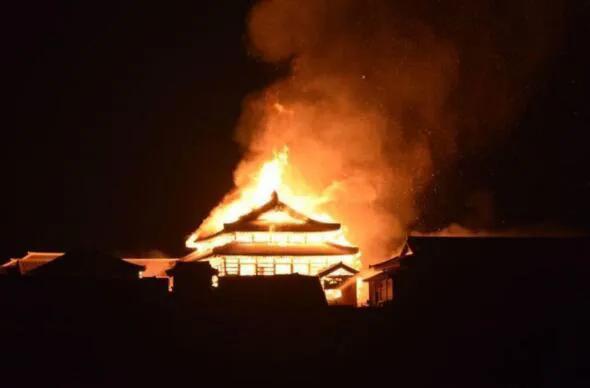 母狗般的老师bt种子:如果肃顺、端华六大臣没有被慈禧除掉，历史将会怎样？