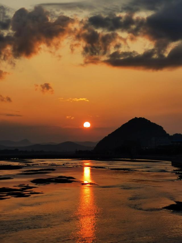 太阳落山照片高清图片