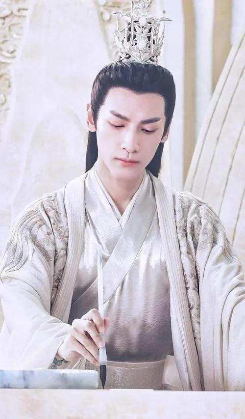 你认为在动漫、小说、影视作品中哪个角色称得上是“陌上人如玉，公子世无双”？插图33