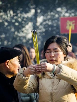 观音竹为什么要三支，烧香时，为什么要点三根香有什么讲究吗