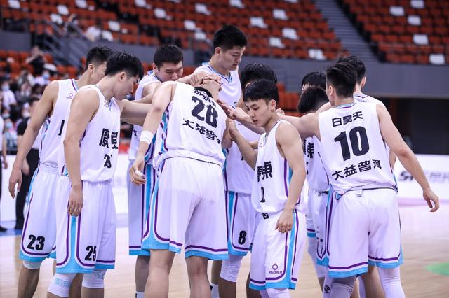 杨鸣获得周琦加入，杜锋征调3高塔，全运会辽粤内线实力谁更强？