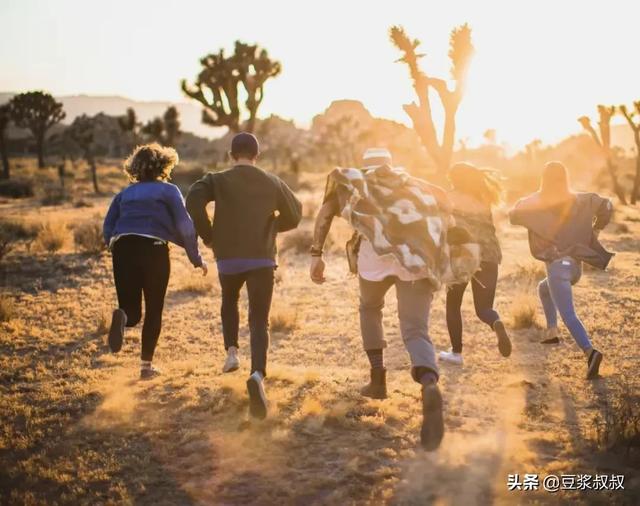 为什么要远离愚蠢无知的人？
